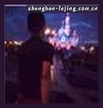 周女士